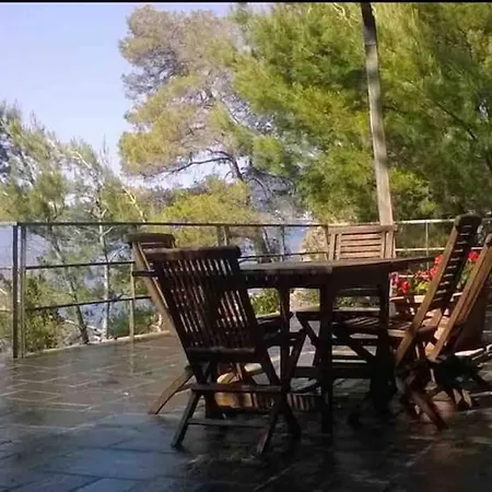 House By The Sea Overlooking Portofino Appartement