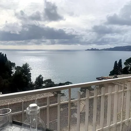 House By The Sea Overlooking Portofino *